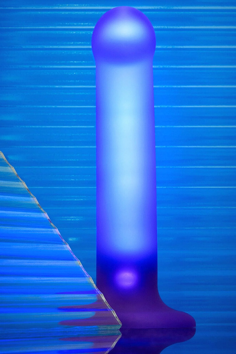 Dildo lumineux violet - Strap-On-Me – Image 2